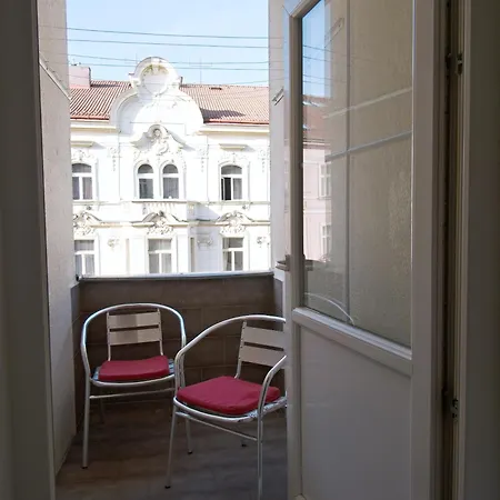 Quiet And Spacious Flat Near Centre In 3 Apartamento